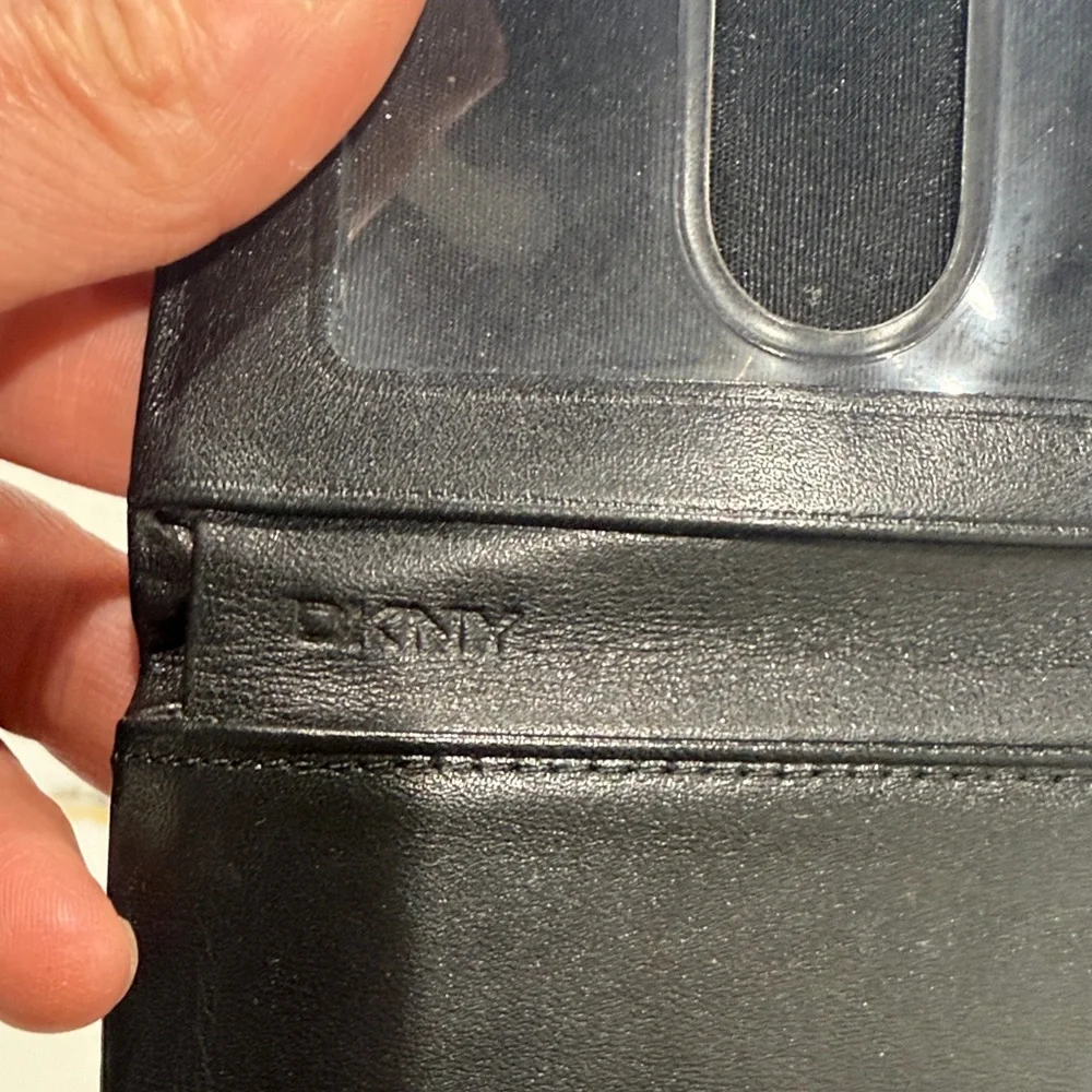 DKNY Classic Black Card Holder